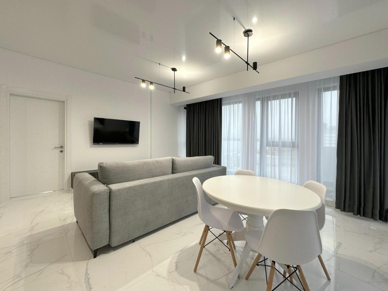 Koya Tower By The Lake Apartments Mamaia Eksteriør billede